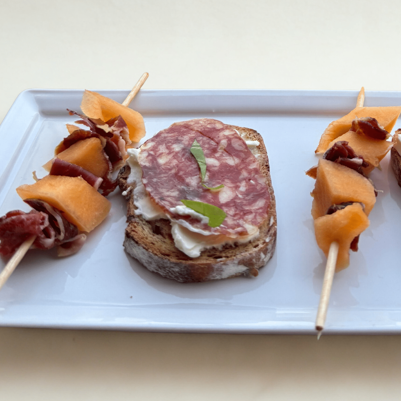 Brochettes melon jambon ibérique Bellota